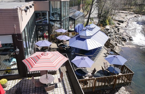 Wilkes-Barre Hotel | The Woodlands Inn, Ascend Hotel Collection