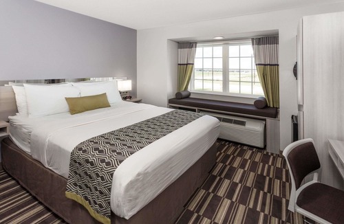 West Fargo Hotel | Microtel Inn & Suites by Wyndham West Fargo Medical Center