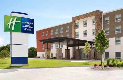 Millersburg Hotel | Holiday Inn Express & Suites Millersburg, an Ihg Hotel