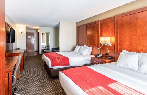 Escanaba Hotel | Comfort Suites Escanaba