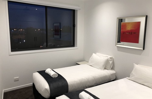 Broadmeadow Hotel | Nouveau On Young
