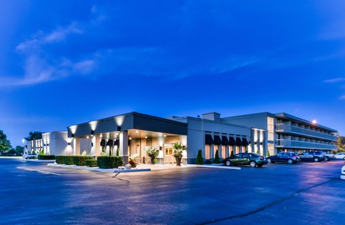 Leamington Hotel | Best Western Plus Leamington Hotel & Conference Centre