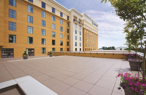 Twin Brook Hotel | Embassy Suites Chattanooga Hamilton Place