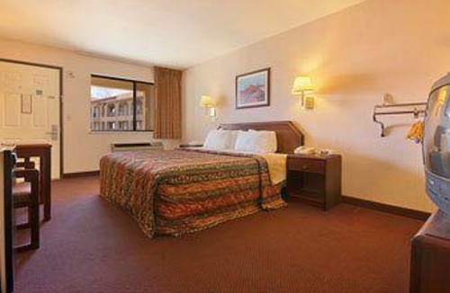 Ruidoso Downs Hotel | Days Inn by Wyndham Ruidoso Downs