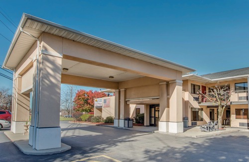 Barkeyville Hotel | Quality Inn