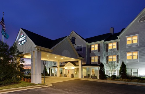 Sterling Hotel | Country Inn & Suites by Radisson, Washington Dulles International Airport, VA