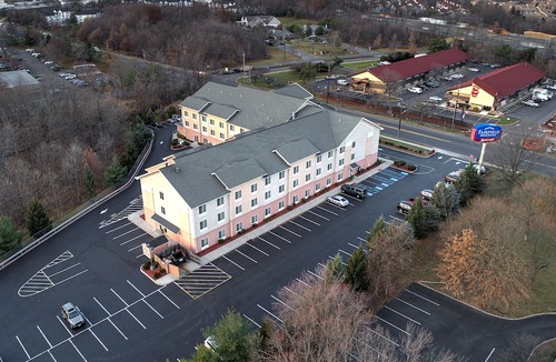 Edison Hotel | Fairfield Inn & Suites by Marriott Edison - South Plainfield
