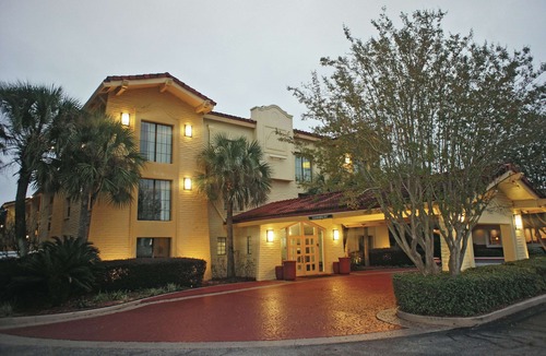 Northeast Pensacola Hotel | La Quinta Inn by Wyndham Pensacola