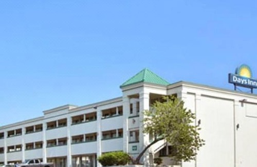 Alexandria West Hotel | Days Inn by Wyndham Alexandria