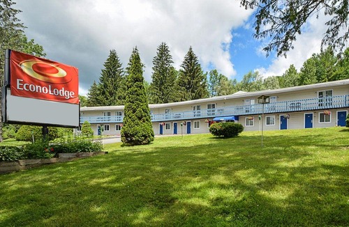 Lee Hotel | Econo Lodge Lee - Great Barrington