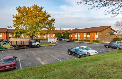 Burnsville Hotel | Prime Rate Inn