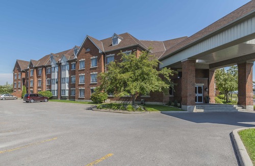 Whitby Hotel | Quality Suites Whitby