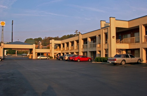 Cookeville Hotel | Best Western Thunderbird Motel