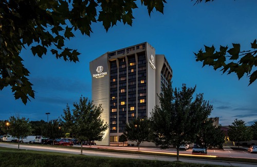 Monroeville Hotel | DoubleTree by Hilton Pittsburgh Monroeville Convention Center