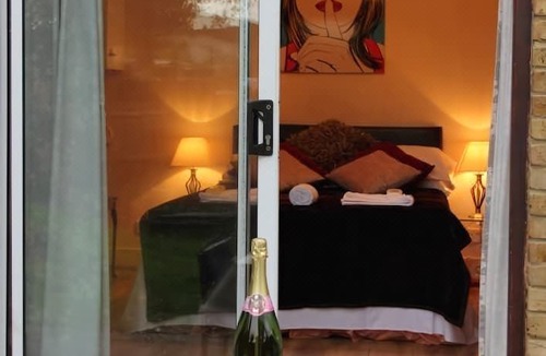 Bensham Manor Hotel | The Crystal Lodge Hotel
