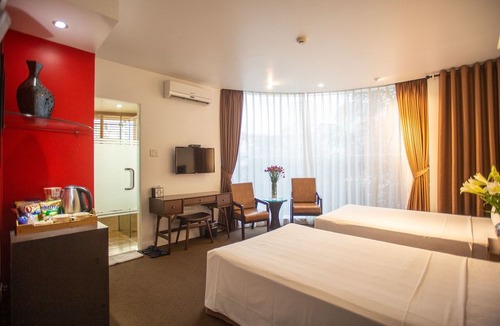 Trung Hoa Nhan Chinh Hotel | Dinh Hotel