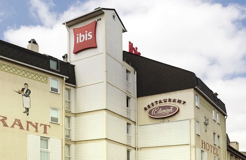 Le Port sous la Lune Hotel | Ibis Nogent Sur Marne