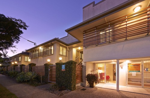 Annerley Hotel | Brisbane Street Studios