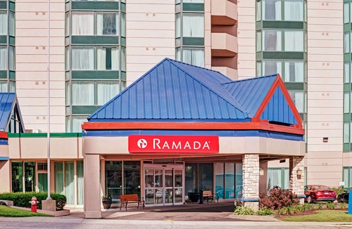 Fallsview Hotel | Ramada by Wyndham Niagara Falls/Fallsview