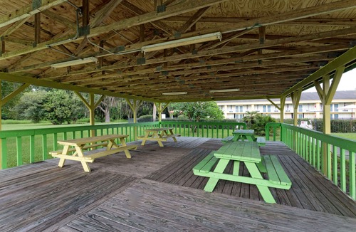 Crystal River Hotel | Days Inn by Wyndham Crystal River