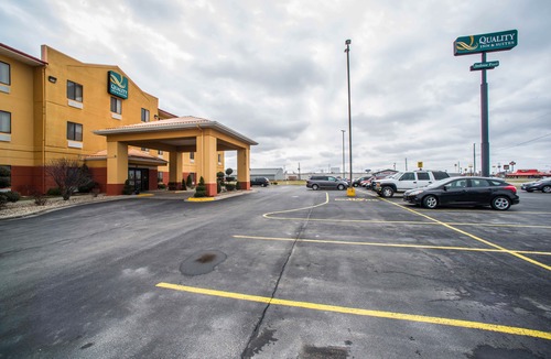 Litchfield Hotel | Quality Inn Litchfield Route 66