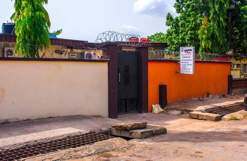 Ojodu Hotel | Esporta Suites (Agindingbi)