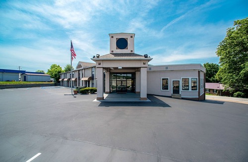 Pacific Hotel | Quality Inn Near Six Flags St. Louis
