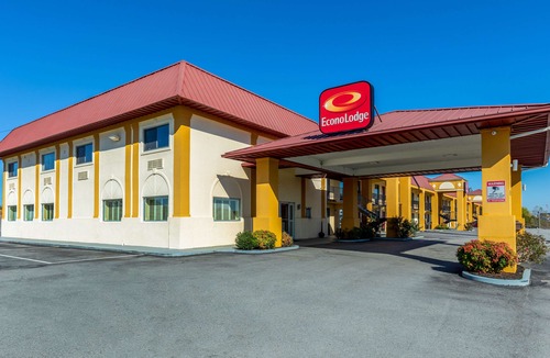 Ashley Oaks Hotel | Econo Lodge Knoxville