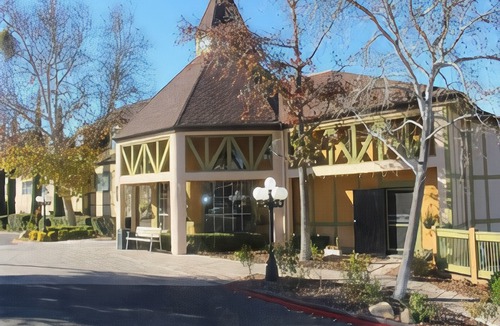 Solvang Hotel | Vinland Hotel and Lounge