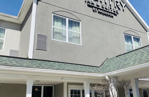 South Hill Hotel | Country Inn & Suites by Radisson, Ithaca, NY