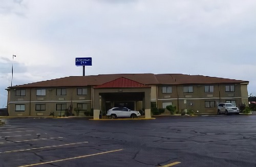 Goddard Hotel | Rodeway Inn Goddard