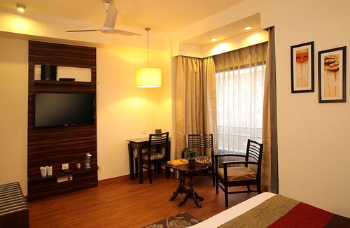 DLF City Hotel | Ahuja Residency Cyber City 2