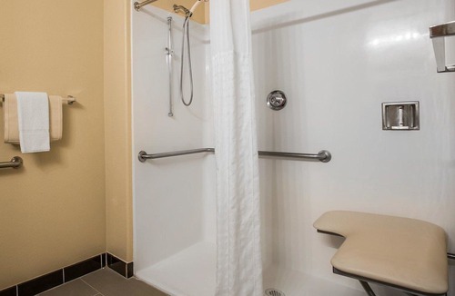 Victorville Hotel | Comfort Suites Victorville
