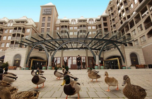 Inner Harbour Hotel | Hotel Grand Pacific