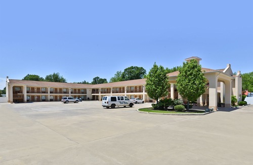 Abbeville Hotel | Days Inn by Wyndham Abbeville