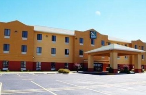 Litchfield Hotel | Quality Inn Litchfield Route 66