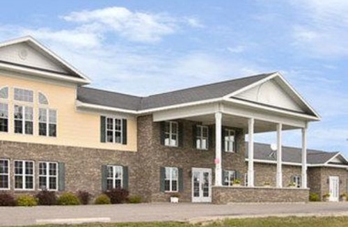 Grayling Hotel | Days Inn by Wyndham Grayling