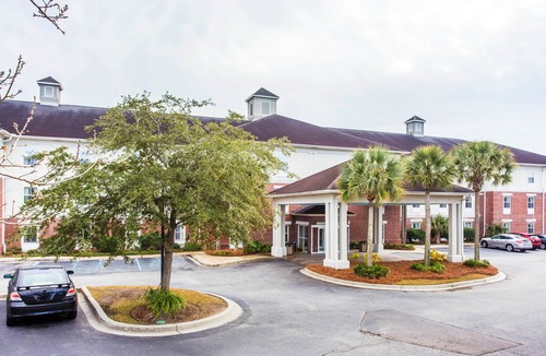Charleston Hotel | Comfort Inn & Suites Patriots Point