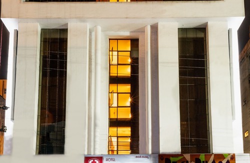 Dabagardens Hotel | Hotel Saaket Residency