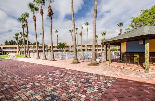 Merritt Island Hotel | Econo Lodge Port Canaveral Area