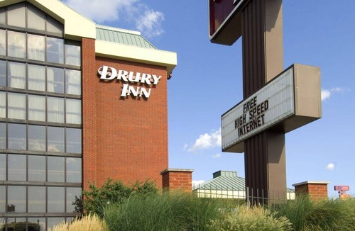 Terre Haute Hotel | Drury Inn & Suites Terre Haute