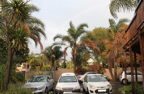 Bunkers Hill Hotel | See More Guest House