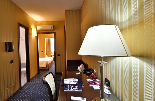 Cardano al Campo Hotel | Best Western Cavalieri Della Corona