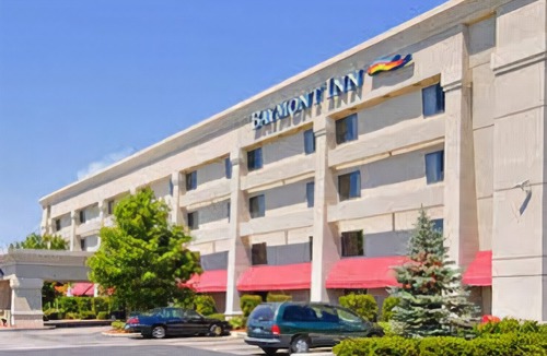 Flint Hotel | Baymont by Wyndham Flint