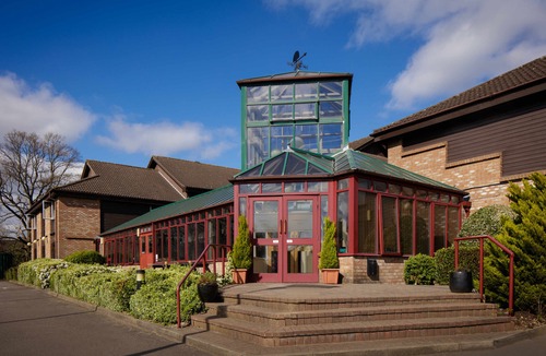 Hatfield Hotel | Mercure Hatfield Oak Hotel