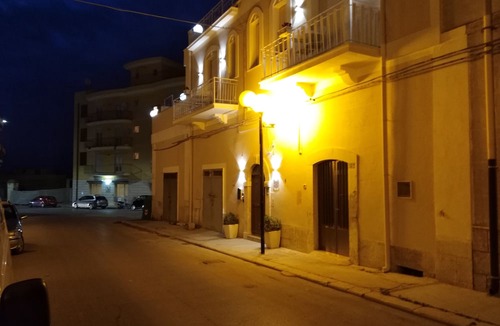 Canosa di Puglia Hotel | Domus Al Corso B&B