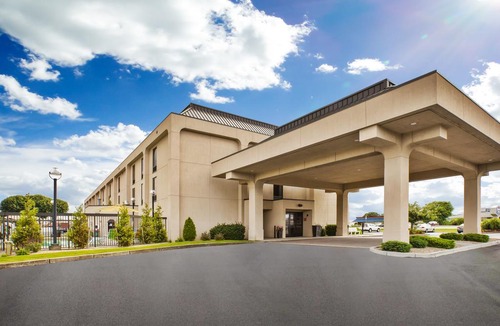 Seekonk Hotel | Hampton Inn Seekonk