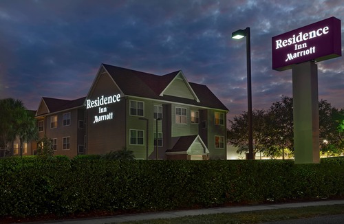 Fort Myers Hotel | Residence Inn by Marriott Fort Myers