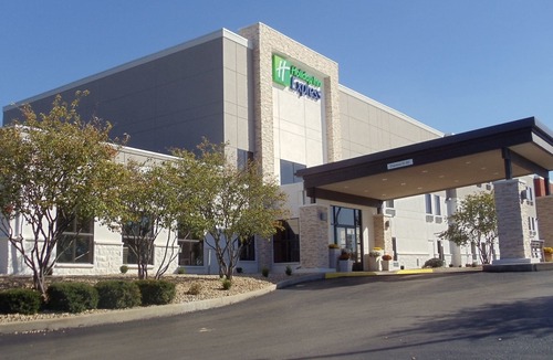 Cloverdale Hotel | Holiday Inn Express Cloverdale - Greencastle, an Ihg Hotel