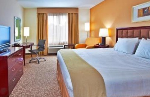 Brooksville Hotel | Holiday Inn Express Hotel & Suites Brooksville, an Ihg Hotel